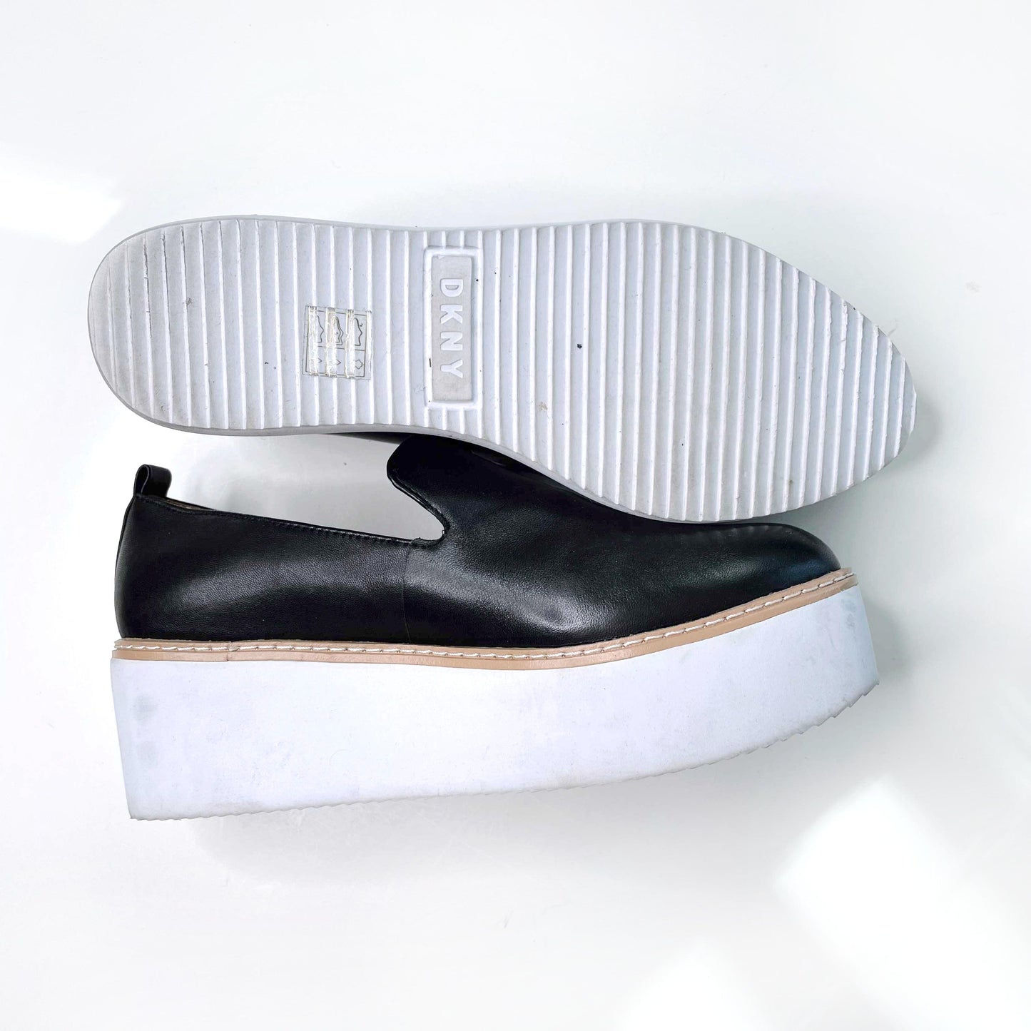 dkny bari black nappa leather platform sneakers - size 7
