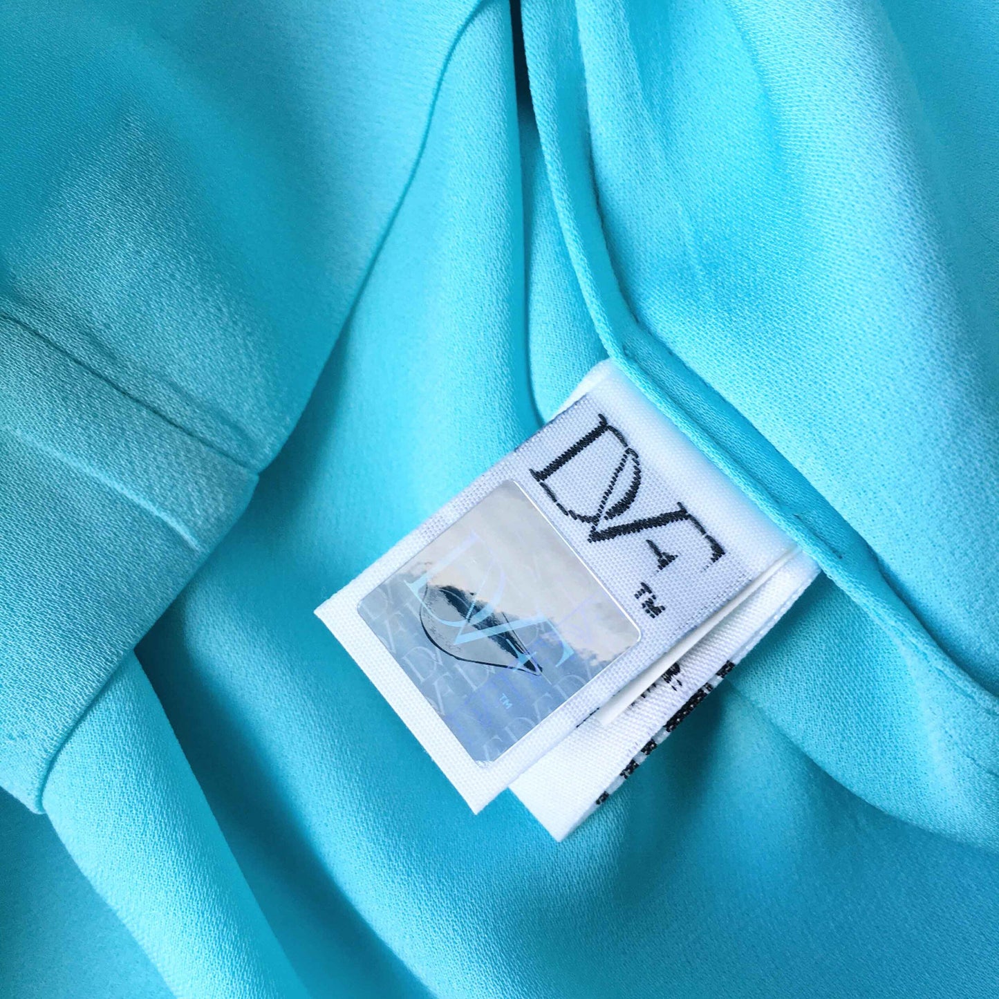 Diane von Furstenberg 1/2 button silk blouse - size 4