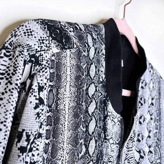 equipment femme snakeskin print silk bomber jacket - size small