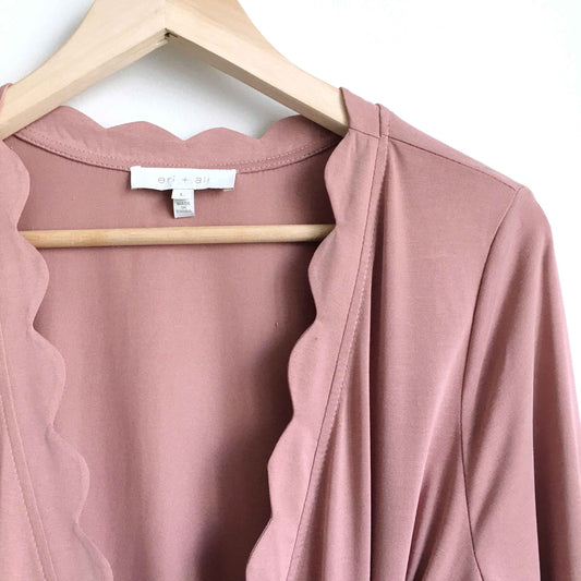 Er + Ali scallop wrap top - size Large