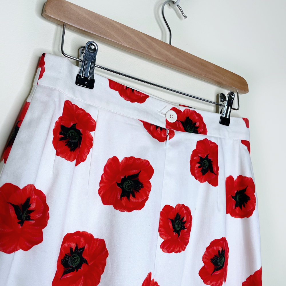 vintage escada poppy flower mini skirt - size 38