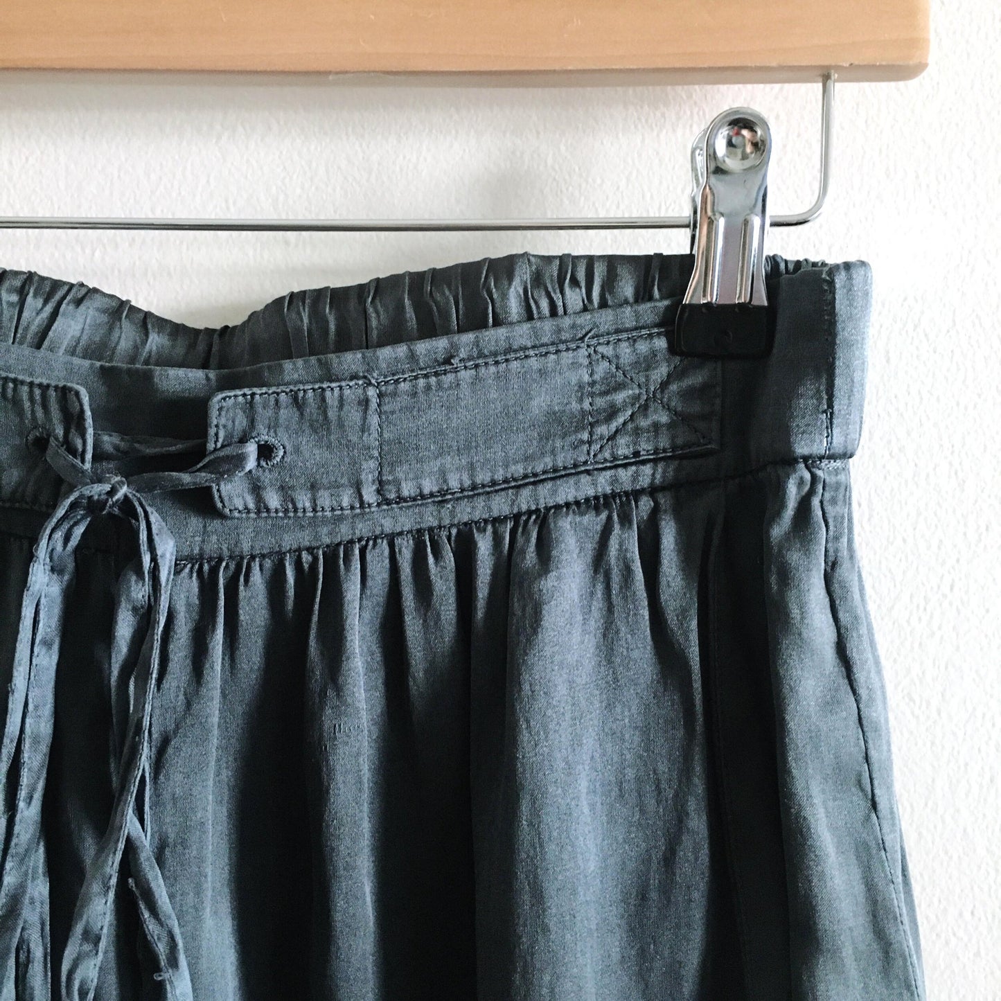 french connection silk drawstring joggers - size 0