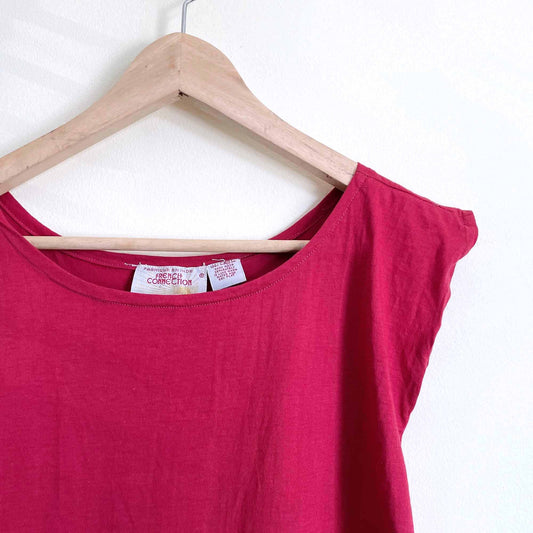 Vintage French Connection cropped tee - size Small