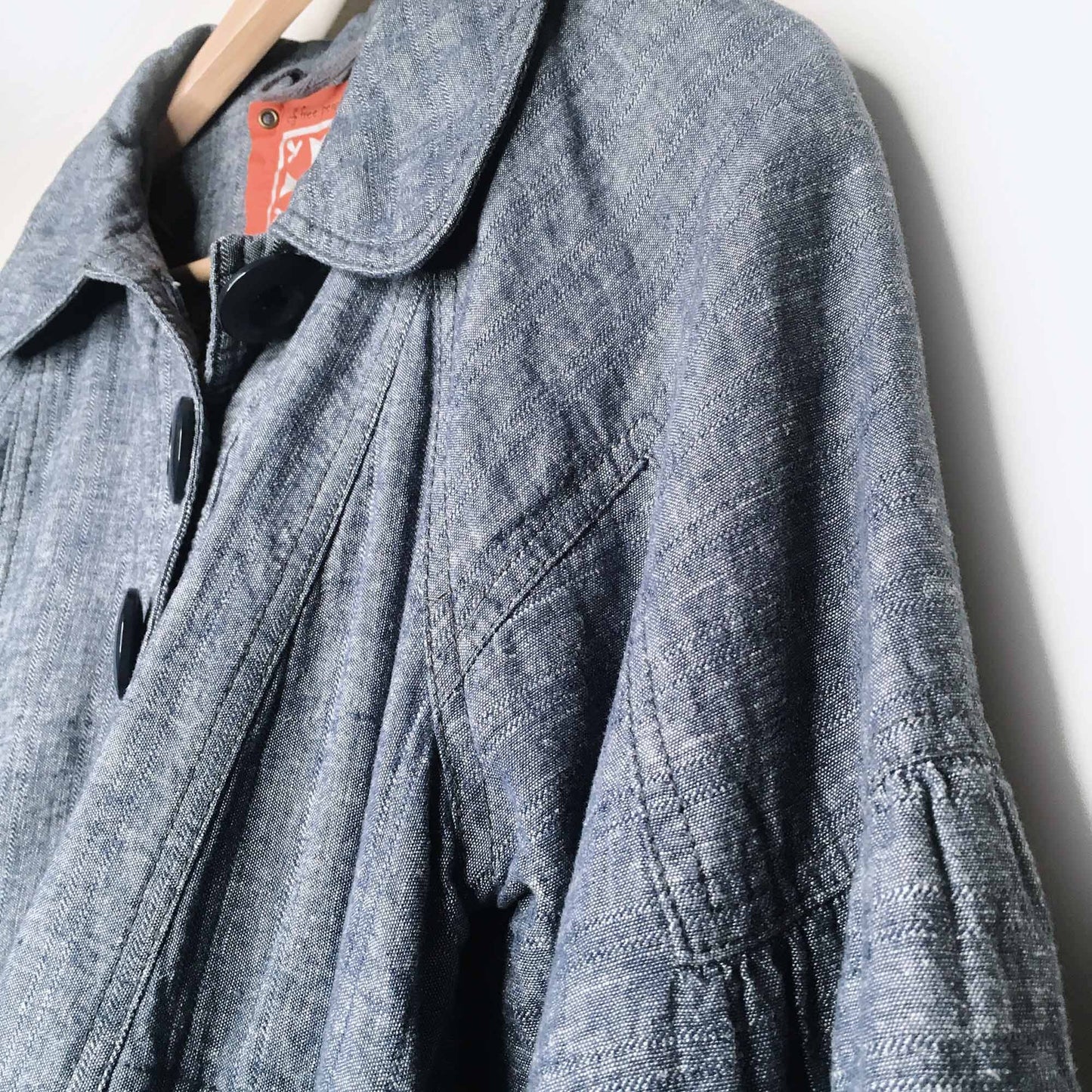 Free People chambray babydoll linen-blend jacket - size Small