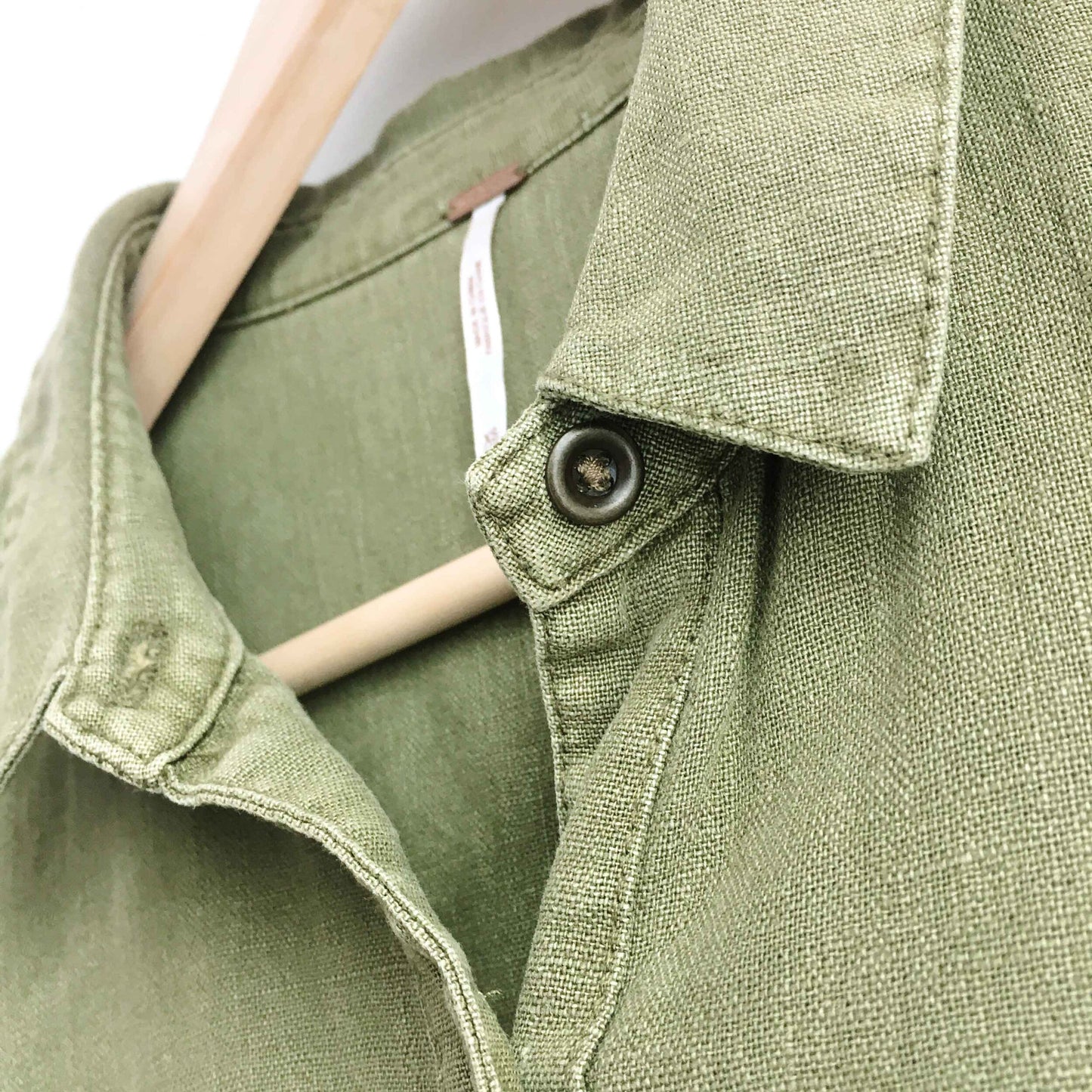 Free People raw edge sleeveless button down - size xs