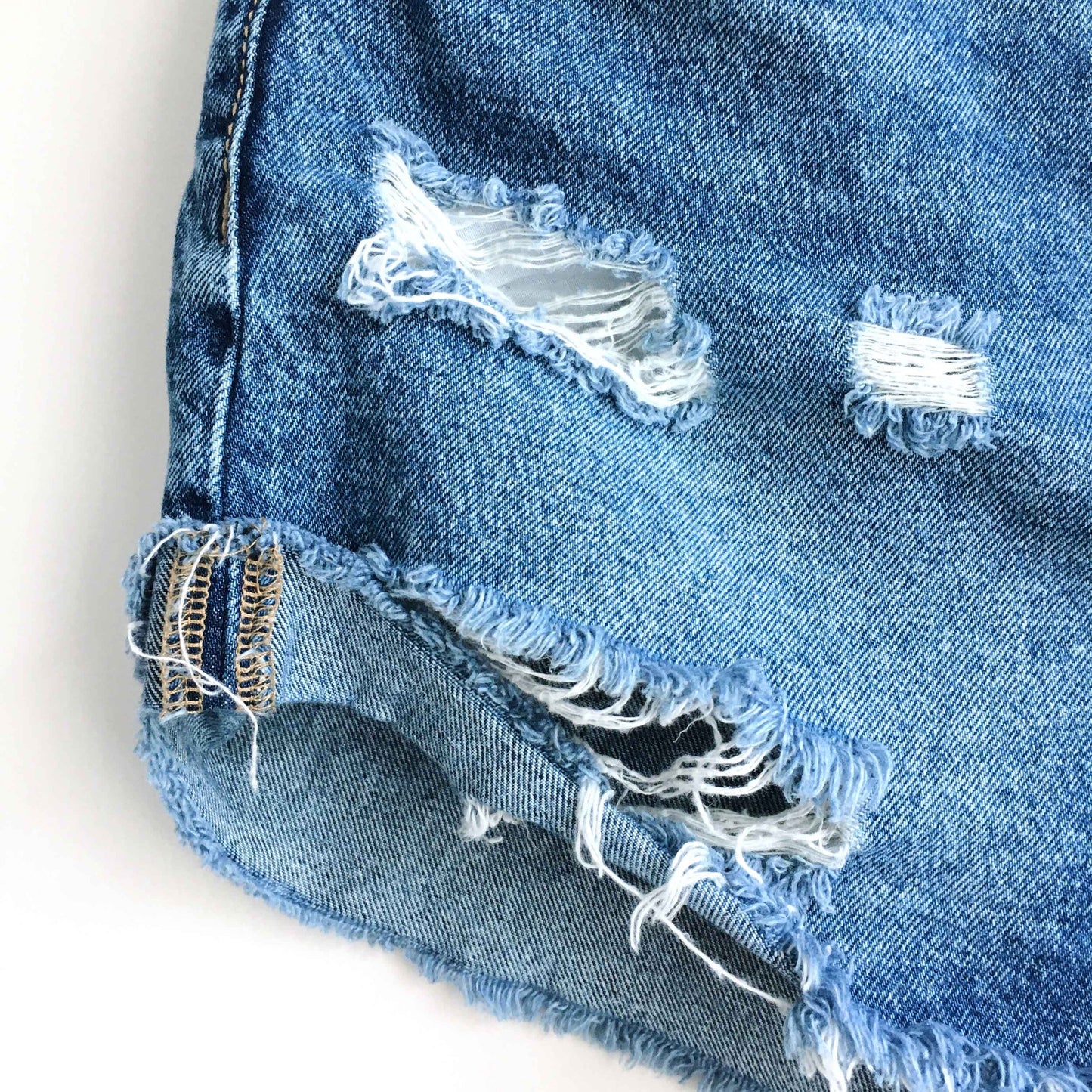 h&m high rise cut-off jean shorts - size 4