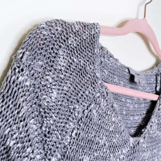 helmut lang grey hi lo linen-blend v-neck slub sweater - size small