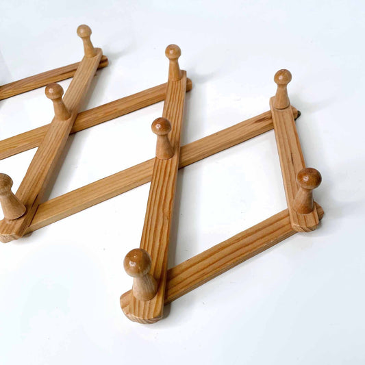 vintage natural wood accordion 10-peg wall hook