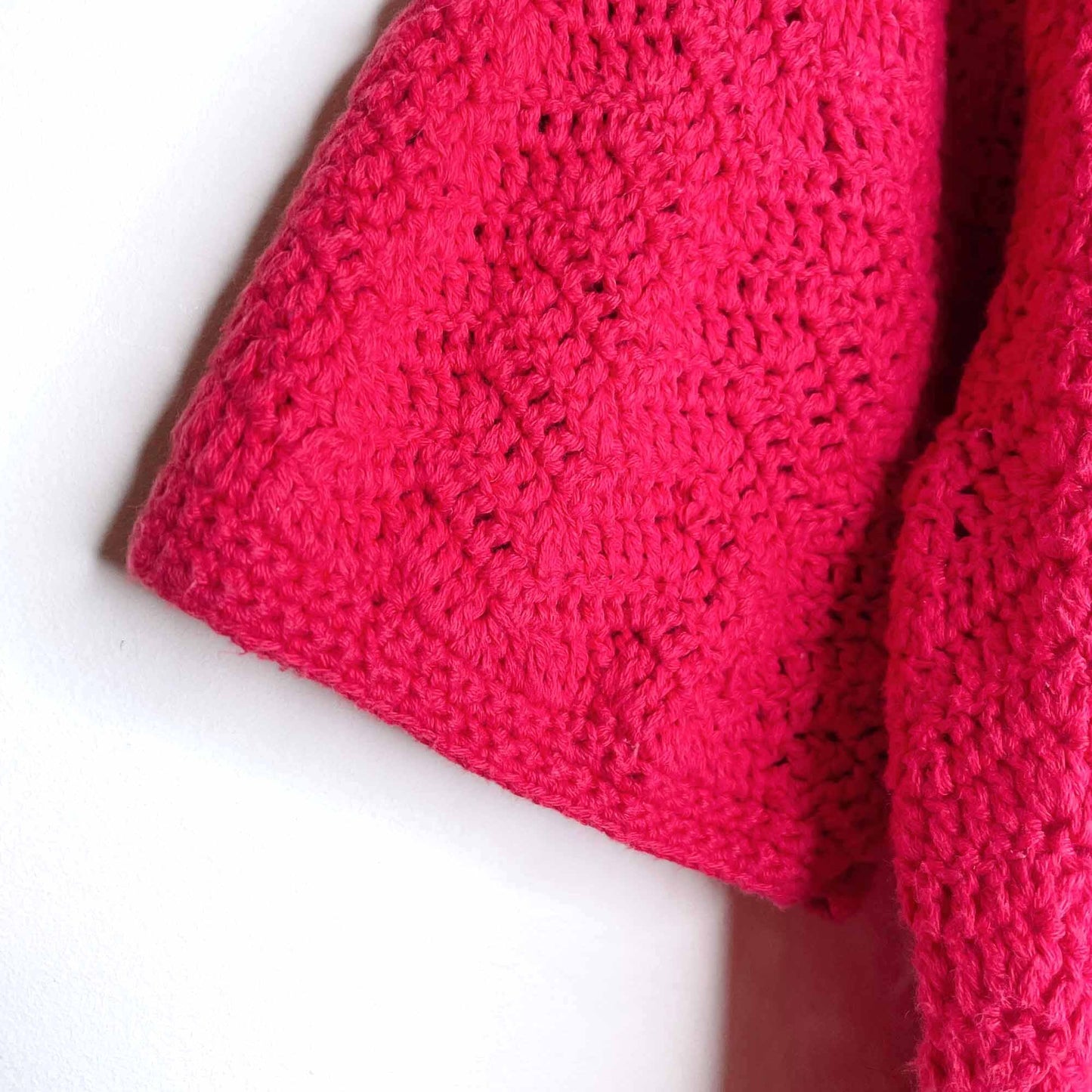 vintage red crochet short sleeve cardigan - size large