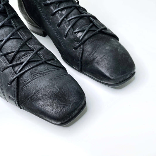 john fleuvog black lace up square toe leather boots - size 7