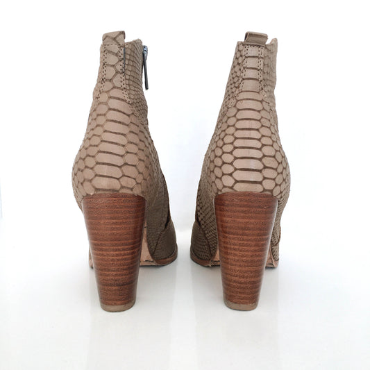 Joie Dalton Snakeskin Bootie - size 37.5