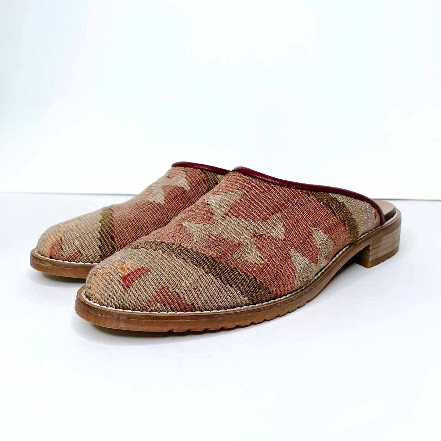 vintage handmade kilim slip on mules - size 8