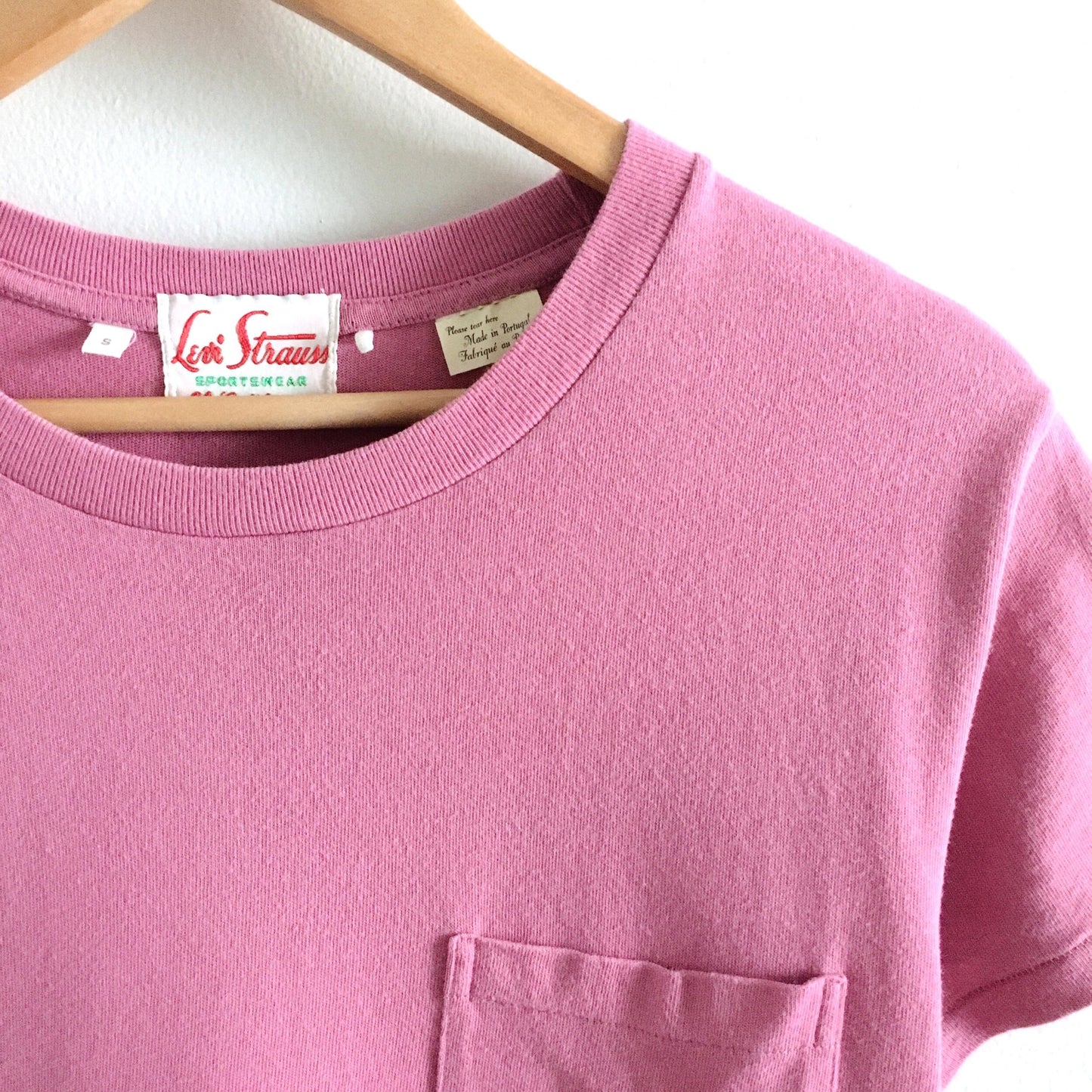 Vintage Levi's Pocket Tee - size Small