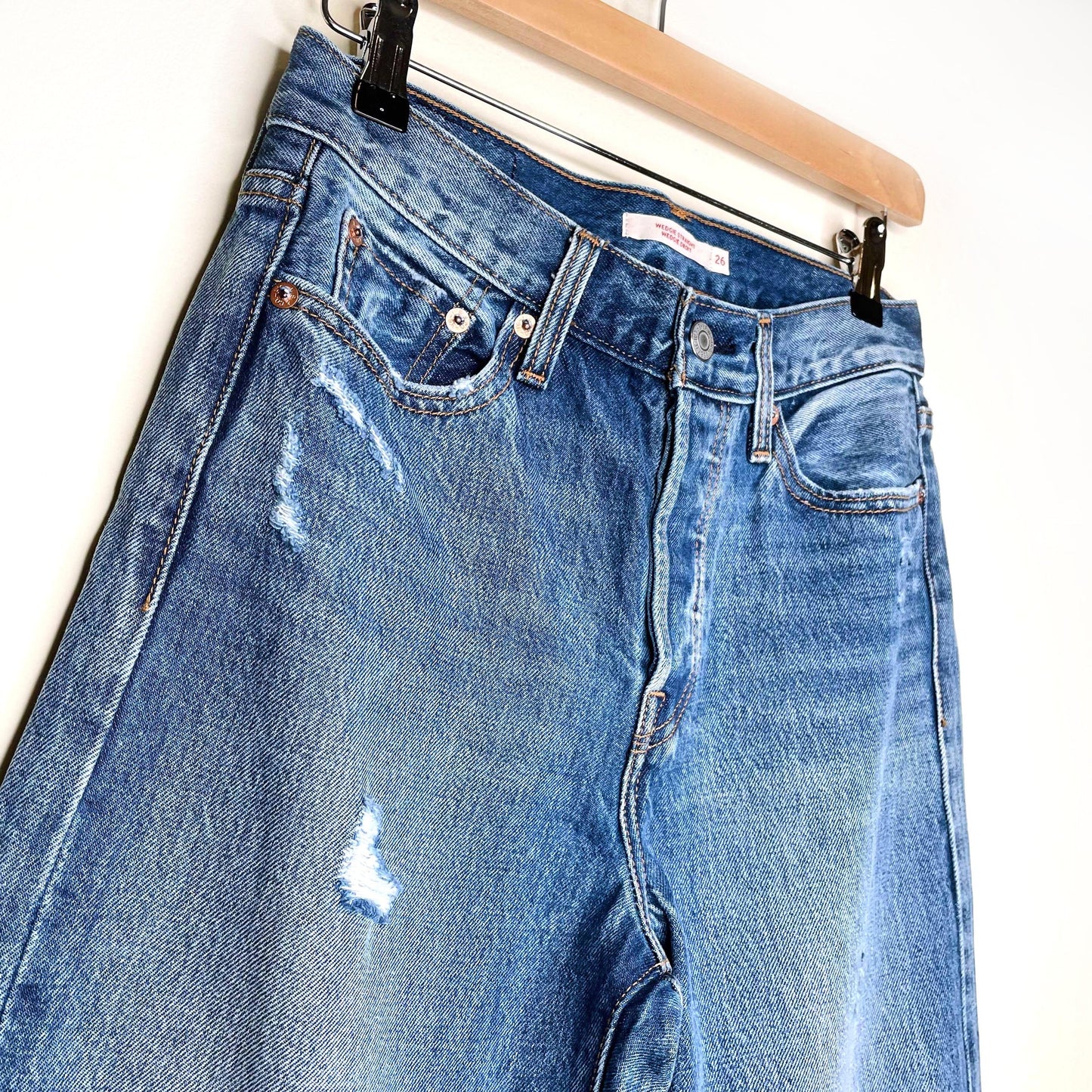 levi's wedgie straight leg button fly jeans - size 26
