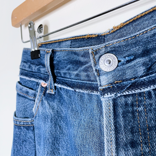 vetements x levi's reconstructed high rise straight leg jeans - size 25/26