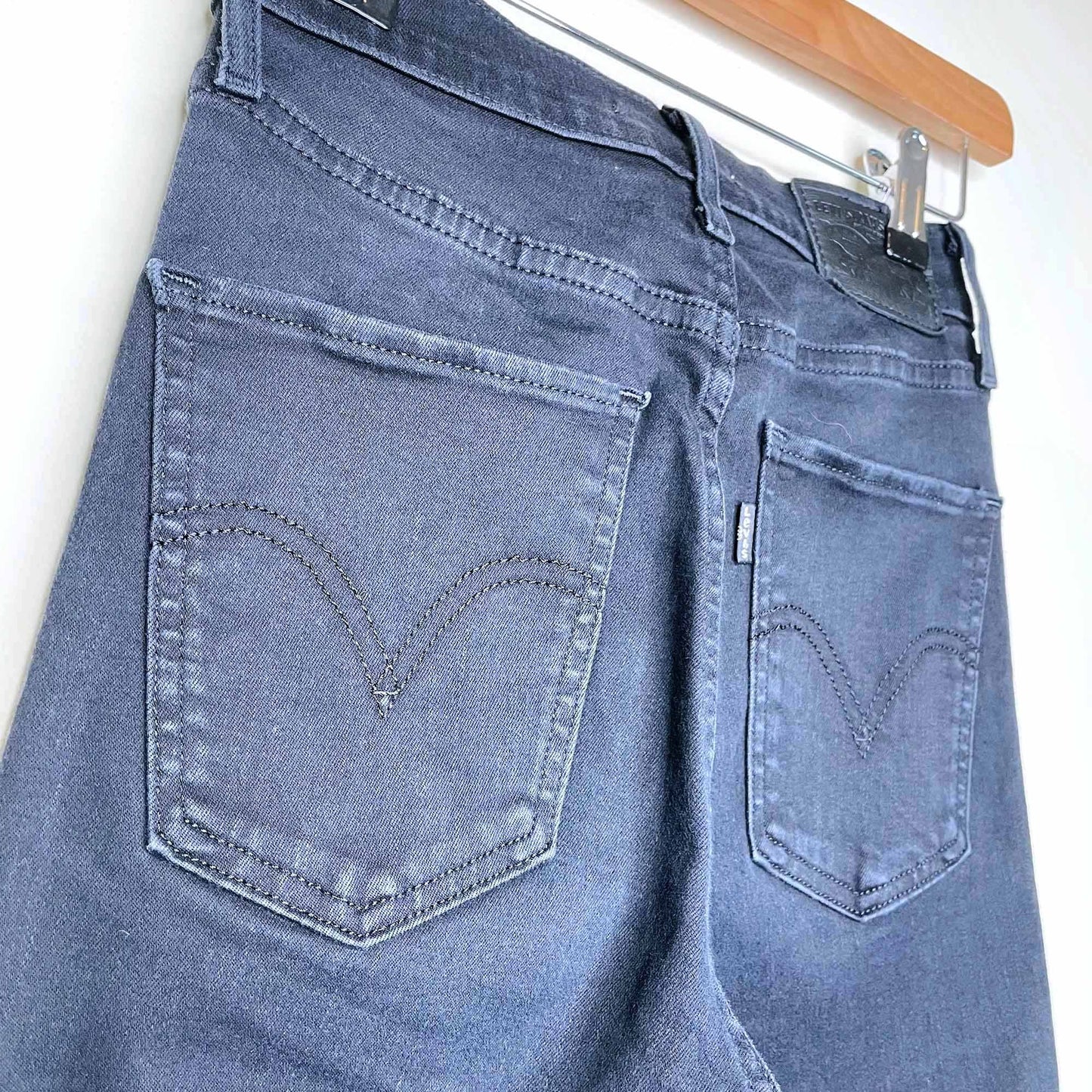 levi's mile high super skinny in black - size 26