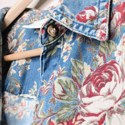 Vintage Liz Claiborne floral denim button down - size Medium
