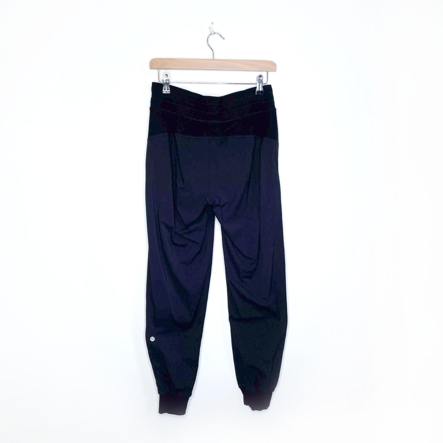 lululemon 2019 unlined dance studio jogger - size 6