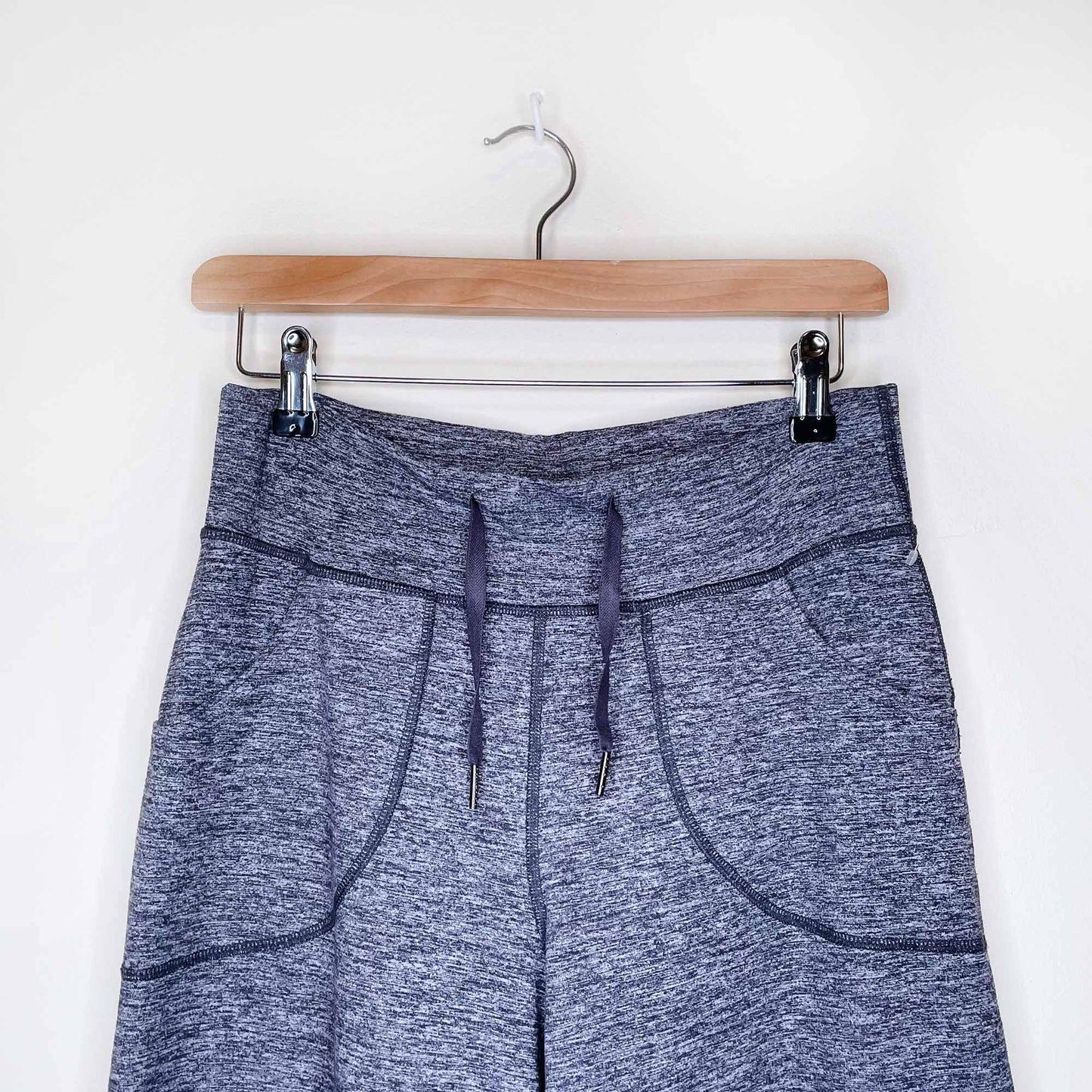 lululemon still high rise wide leg full length yoga pant - size 4 tall