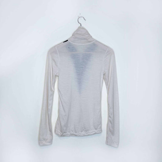 lululemon merino wool base layer turtleneck - size 2/4