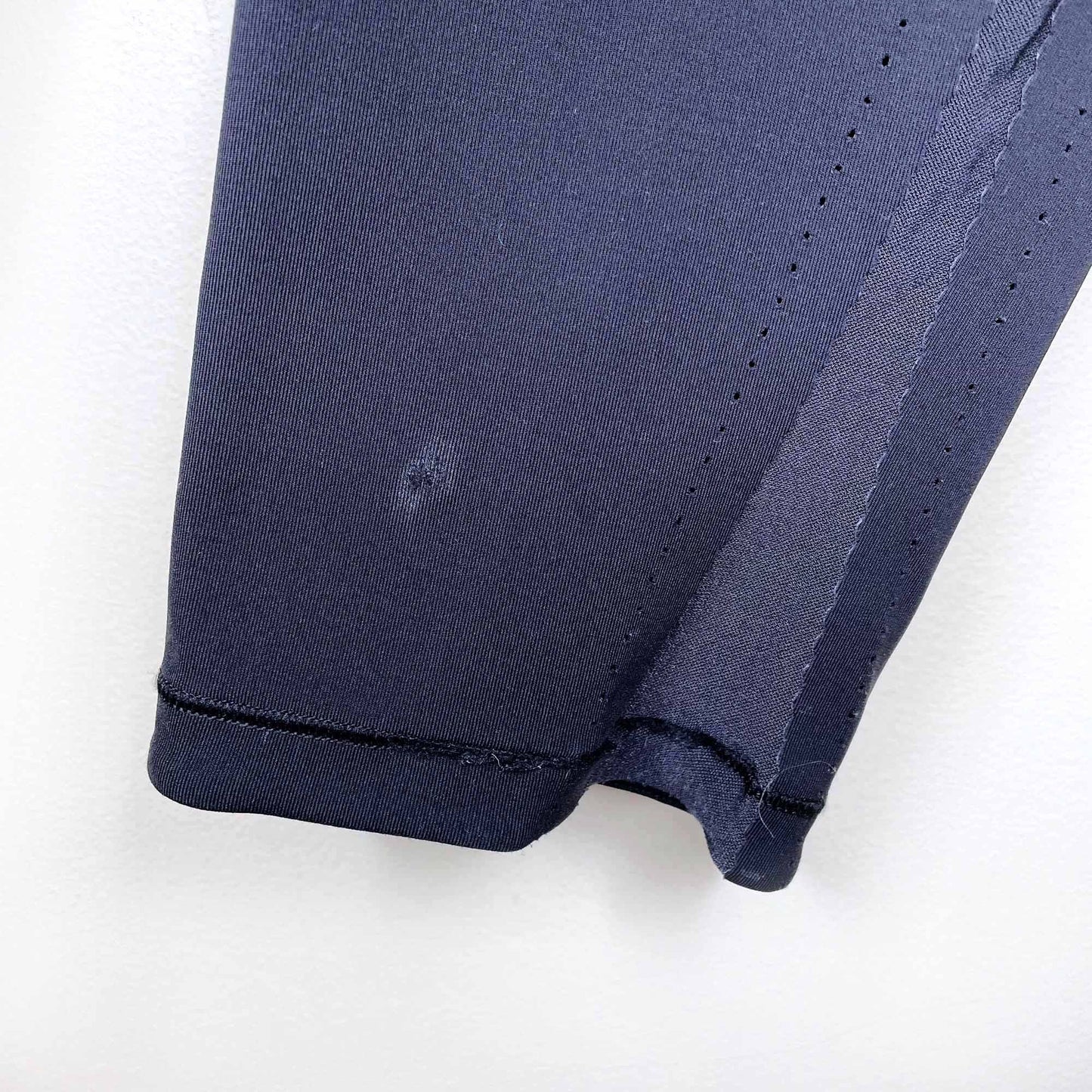 lululemon smooth stride crop full on luxtreme tights - size 6