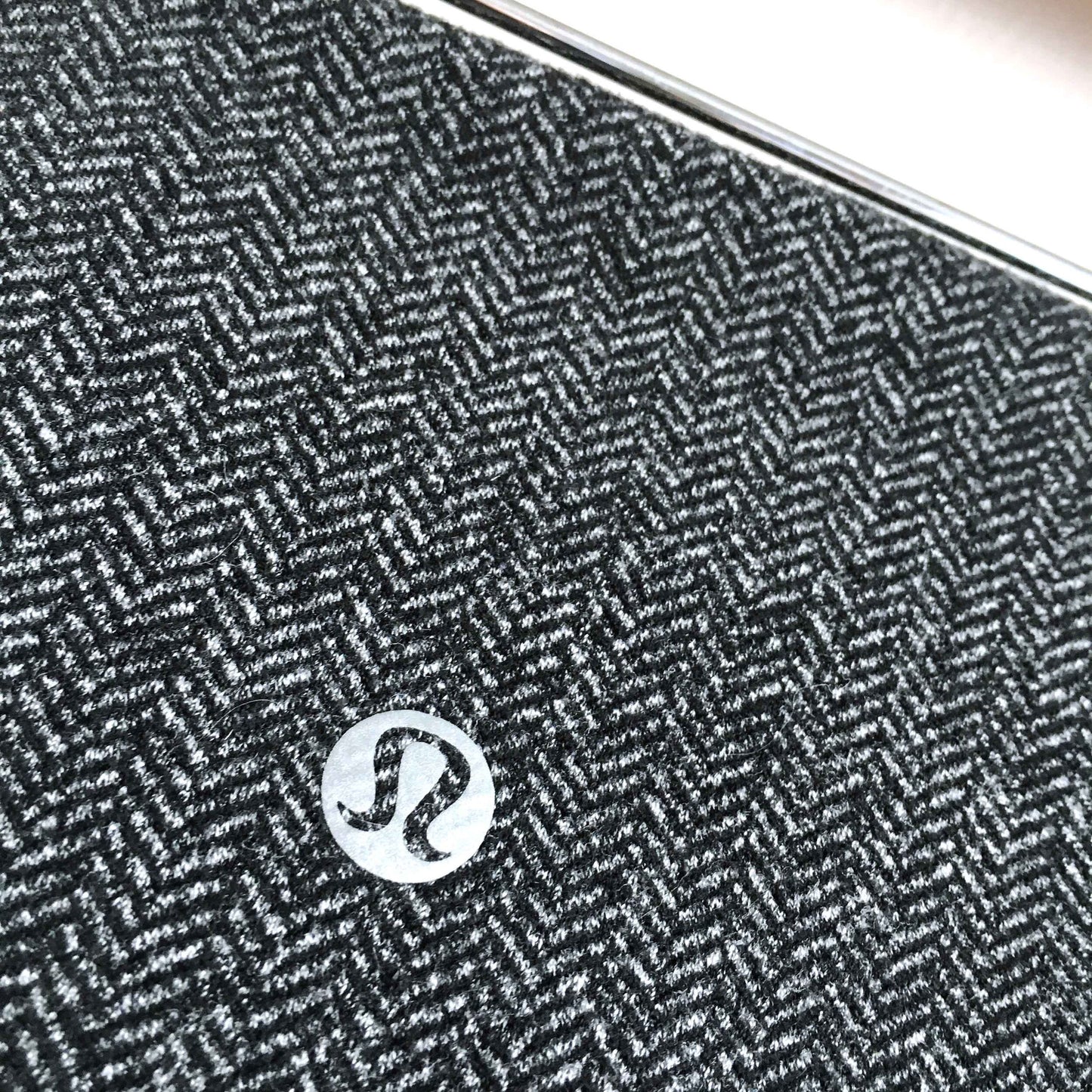 lululemon high rise herringbone wunder under leggings - size 8