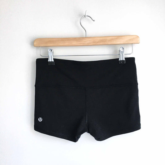 NWOT lululemon wunder under spandex shorts - size 4