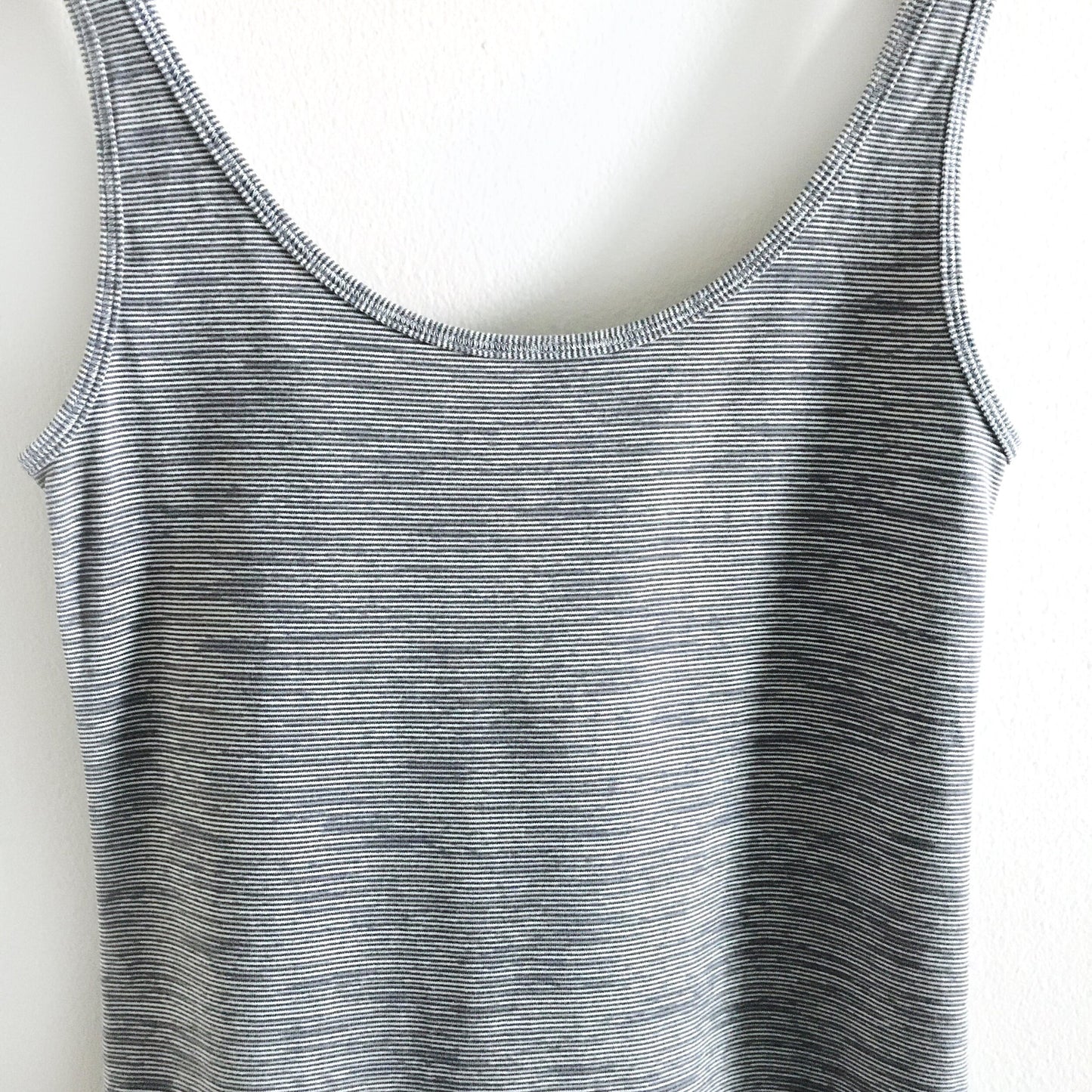 lululemon workout tank - size 4