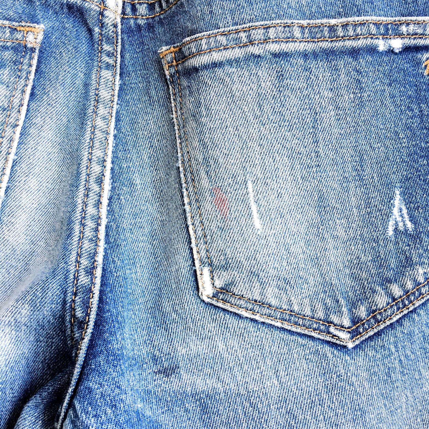 Madewell slim boyjean distressed painter - size 24