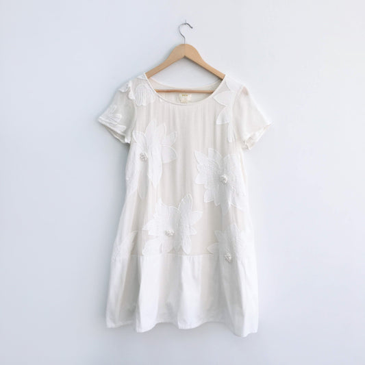 Maeve Ivory Flower Dress - size Medium