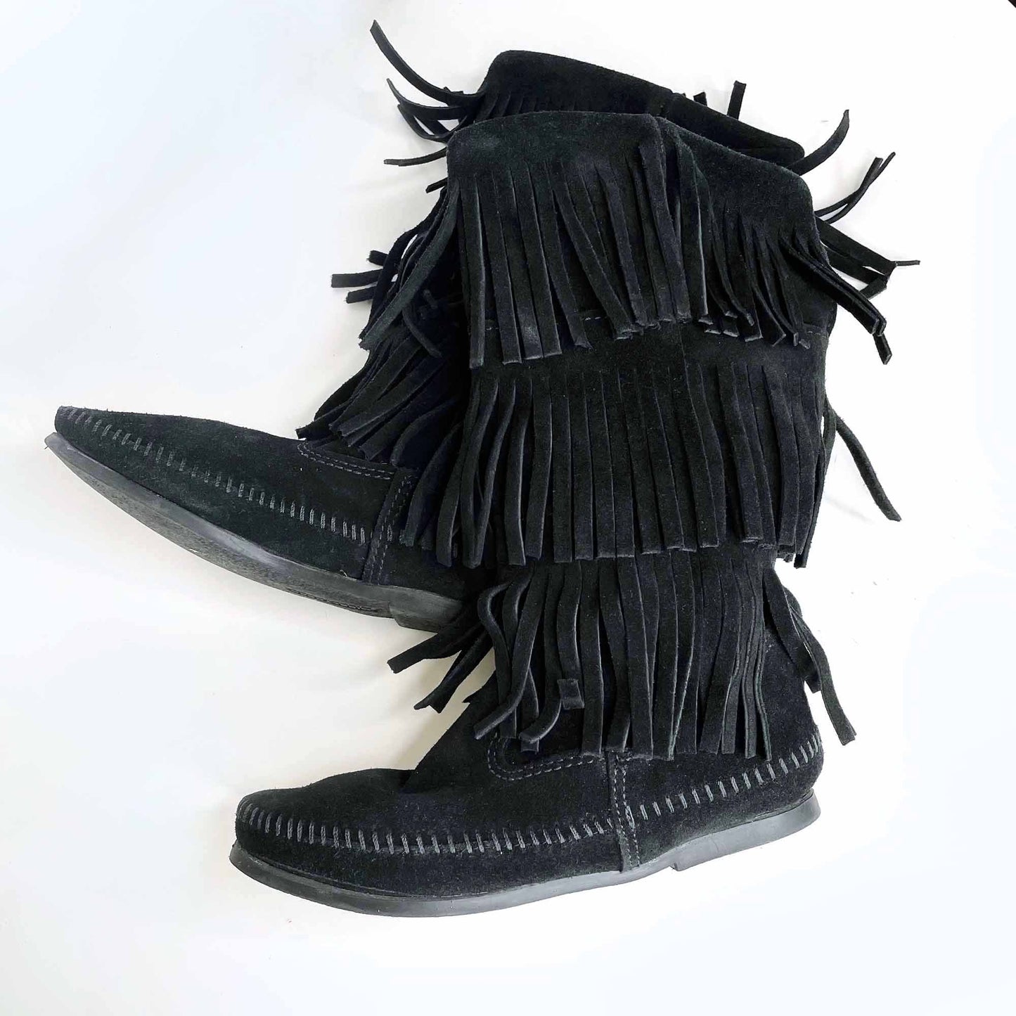 minnentonka black 3-layer fringe tall suede moccasin boot - size 6