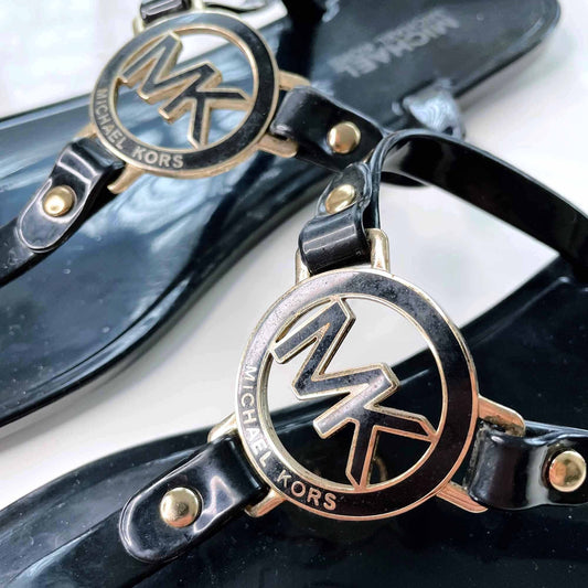 michael kors thong jelly logo sandals - size 9