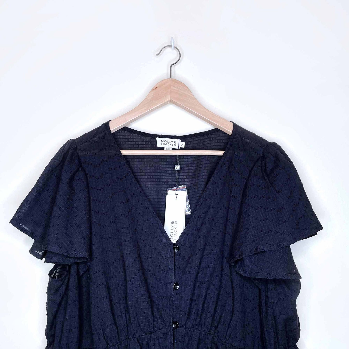 nwt molly bracken eyelet ruffle sleeve button top - size xxl