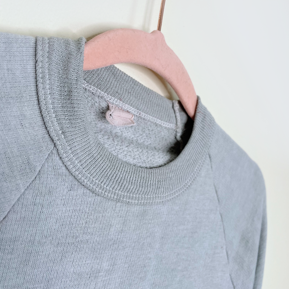 vintage 80s mont tremblant graphic print crewneck sweatshirt - size xs