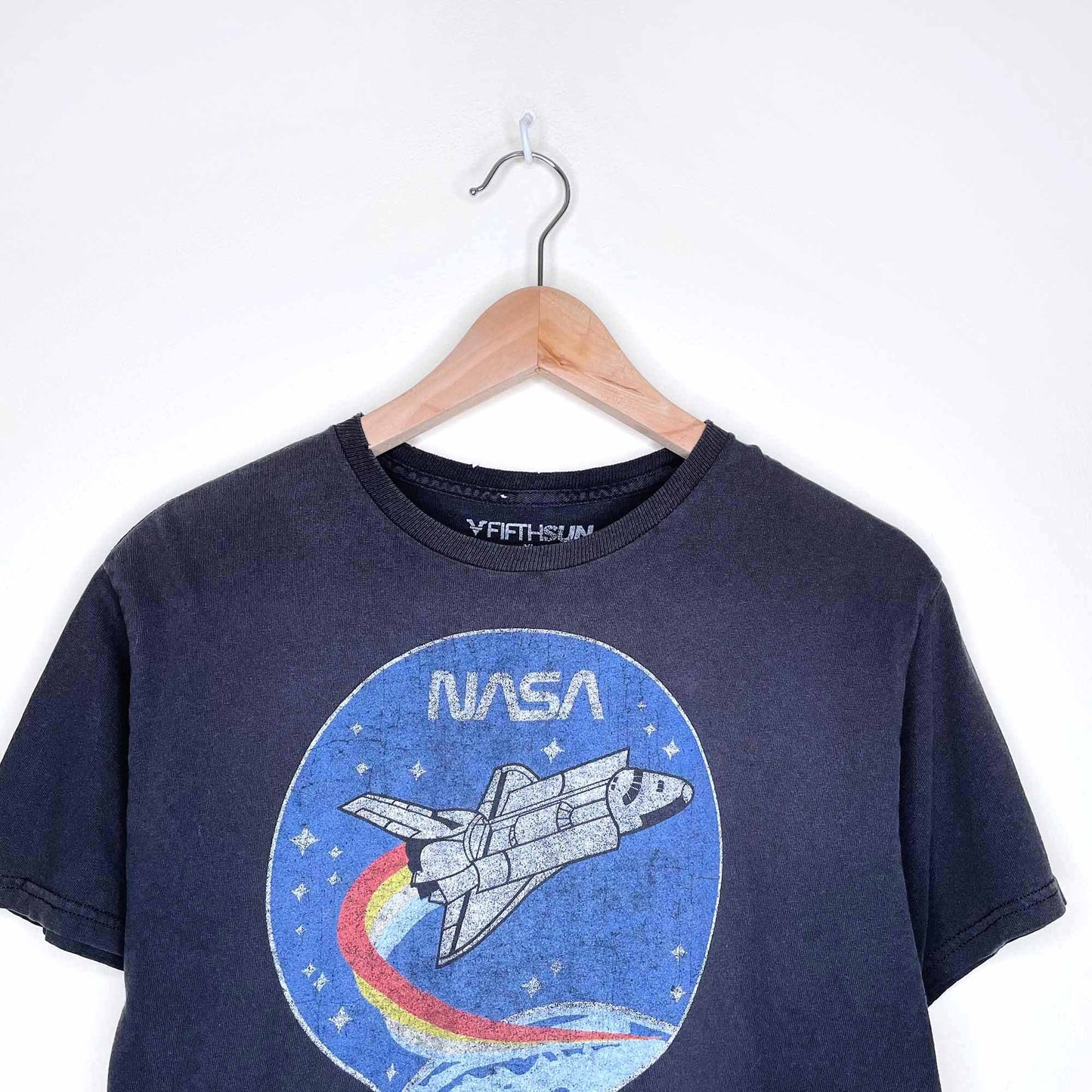 fifth sun nasa tee - size small
