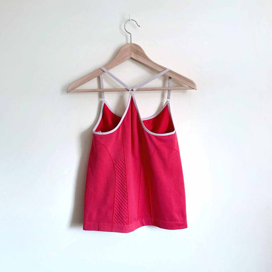 Nike seamless shelf bra tank - size Large