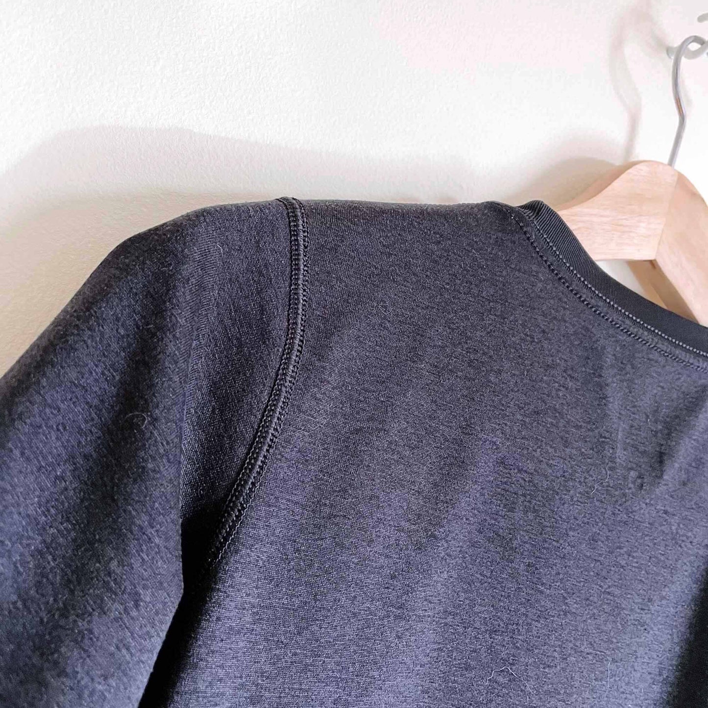 Nike swoosh dri-fit training tee - size Medium