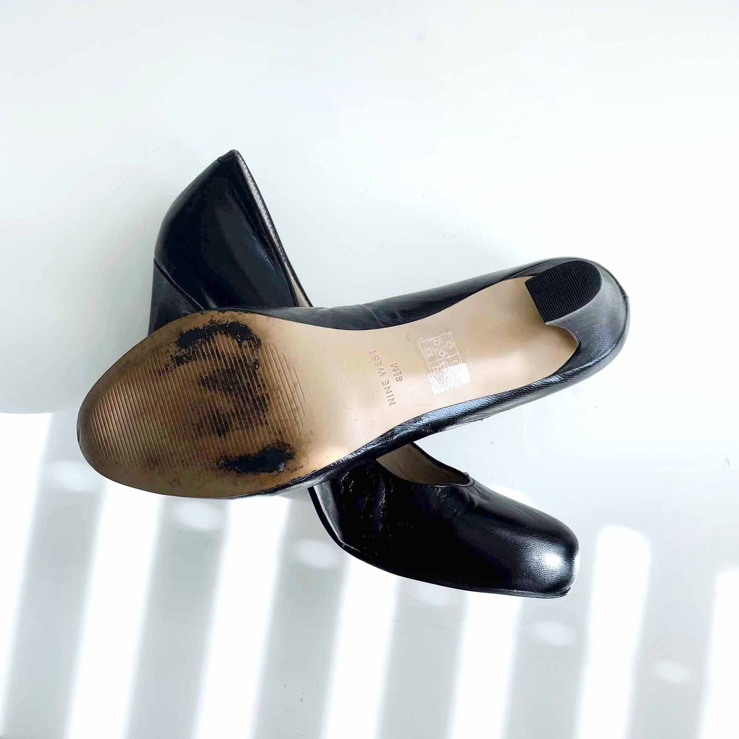 nine west black leather thick heel pumps - size 8.5