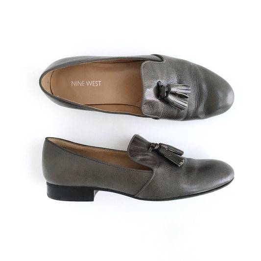 Nine West Ciaobella Tassle Loafers - size 9
