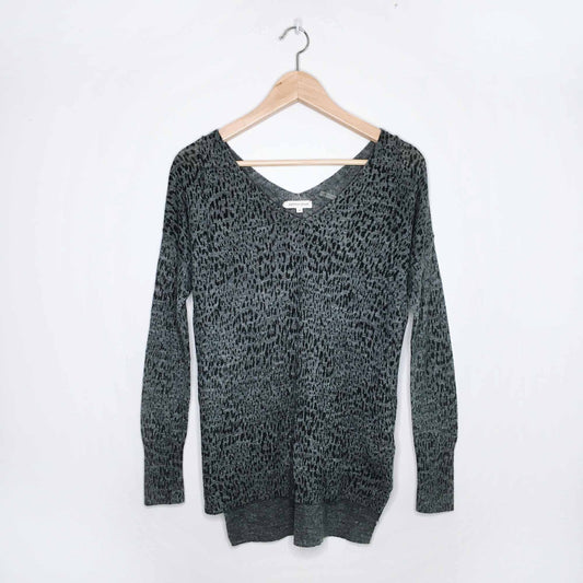 rebecca taylor leopard print v-neck sweater - size xs