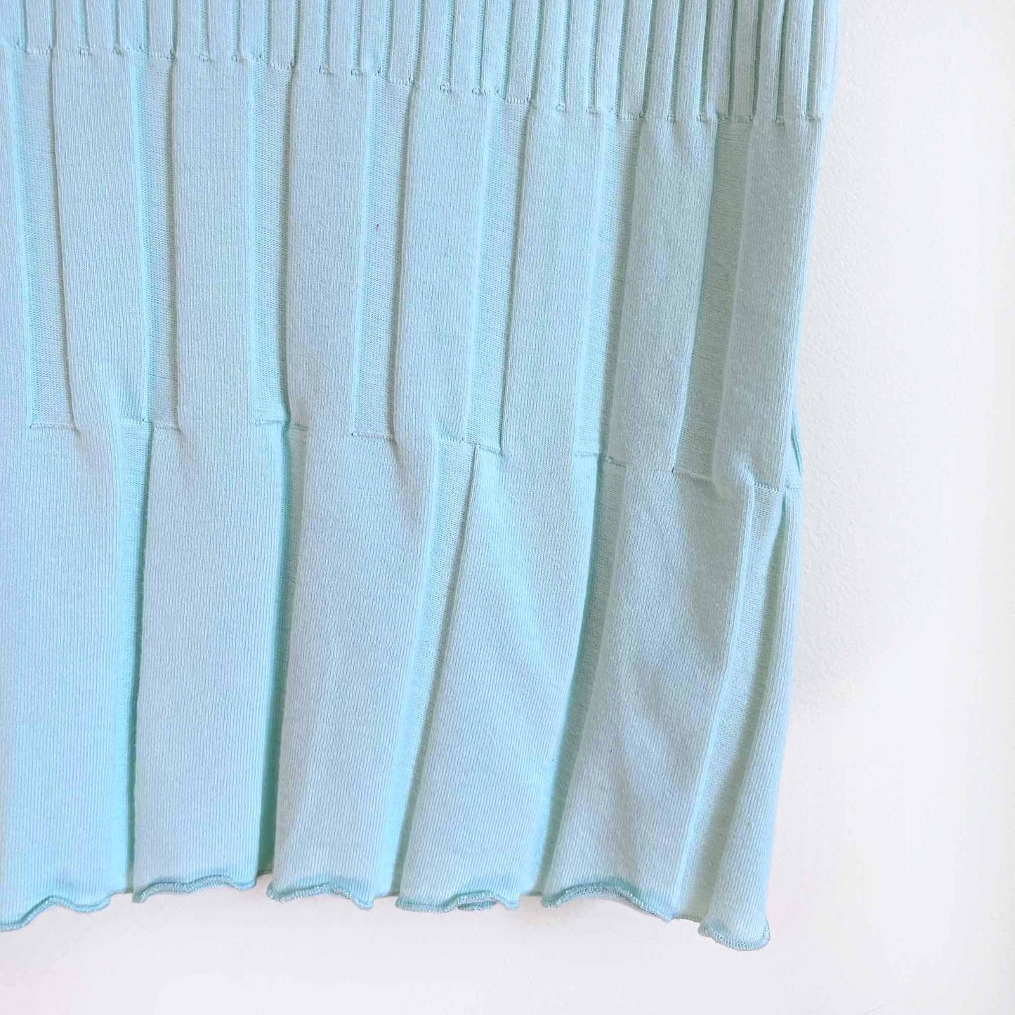 rodier cotton ribbed mint v-neck tee - size large