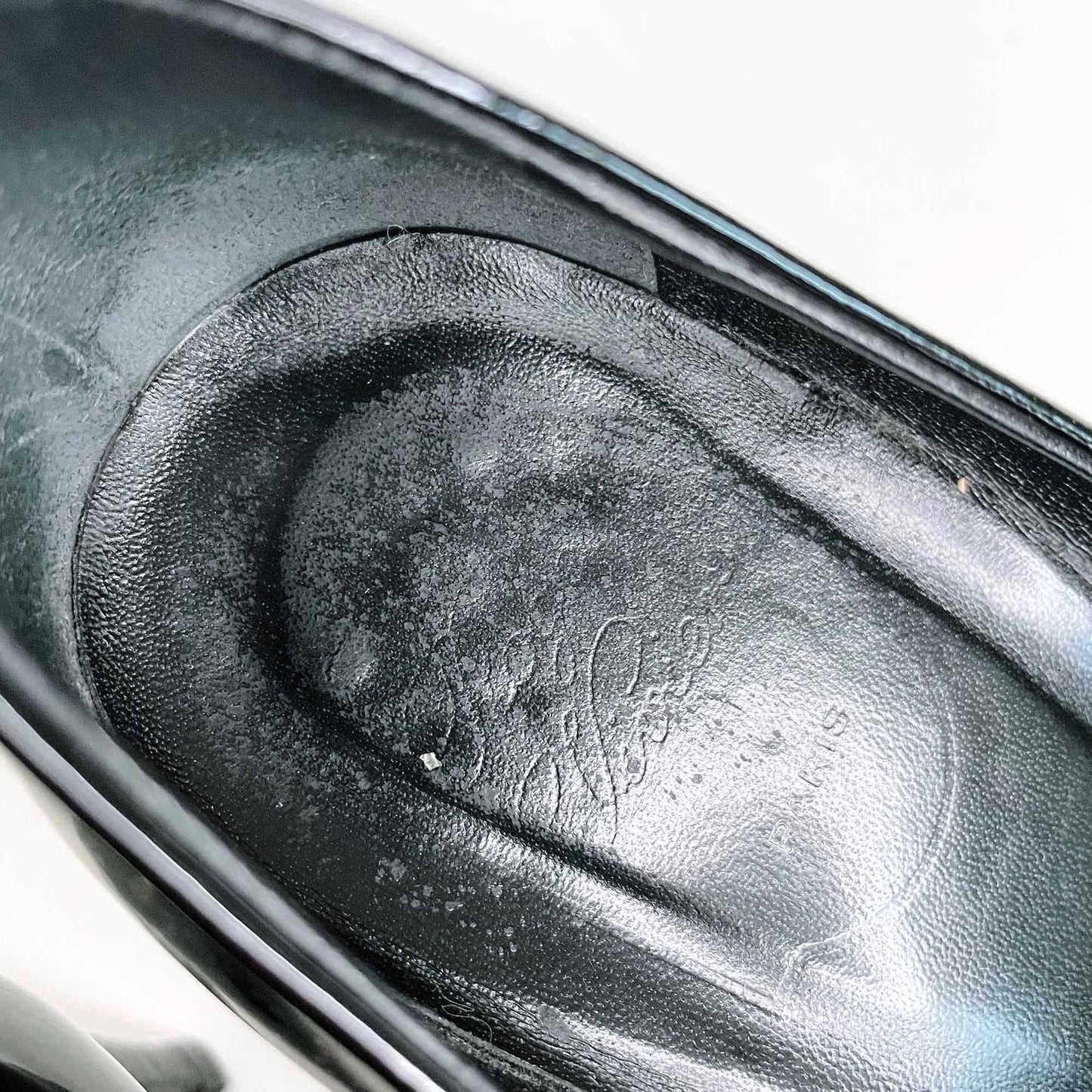 roger vivier black patent leather trompette pumps - size 36.5