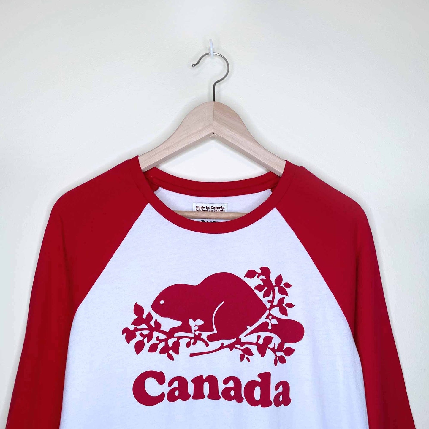 roots canada red and white baseball tee - size small