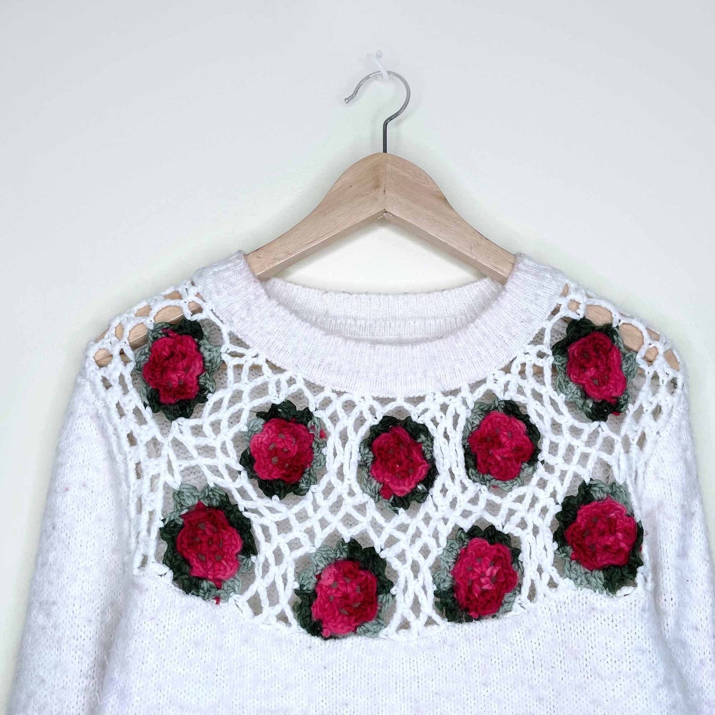 vintage crochet rose eyelash sweater - size small