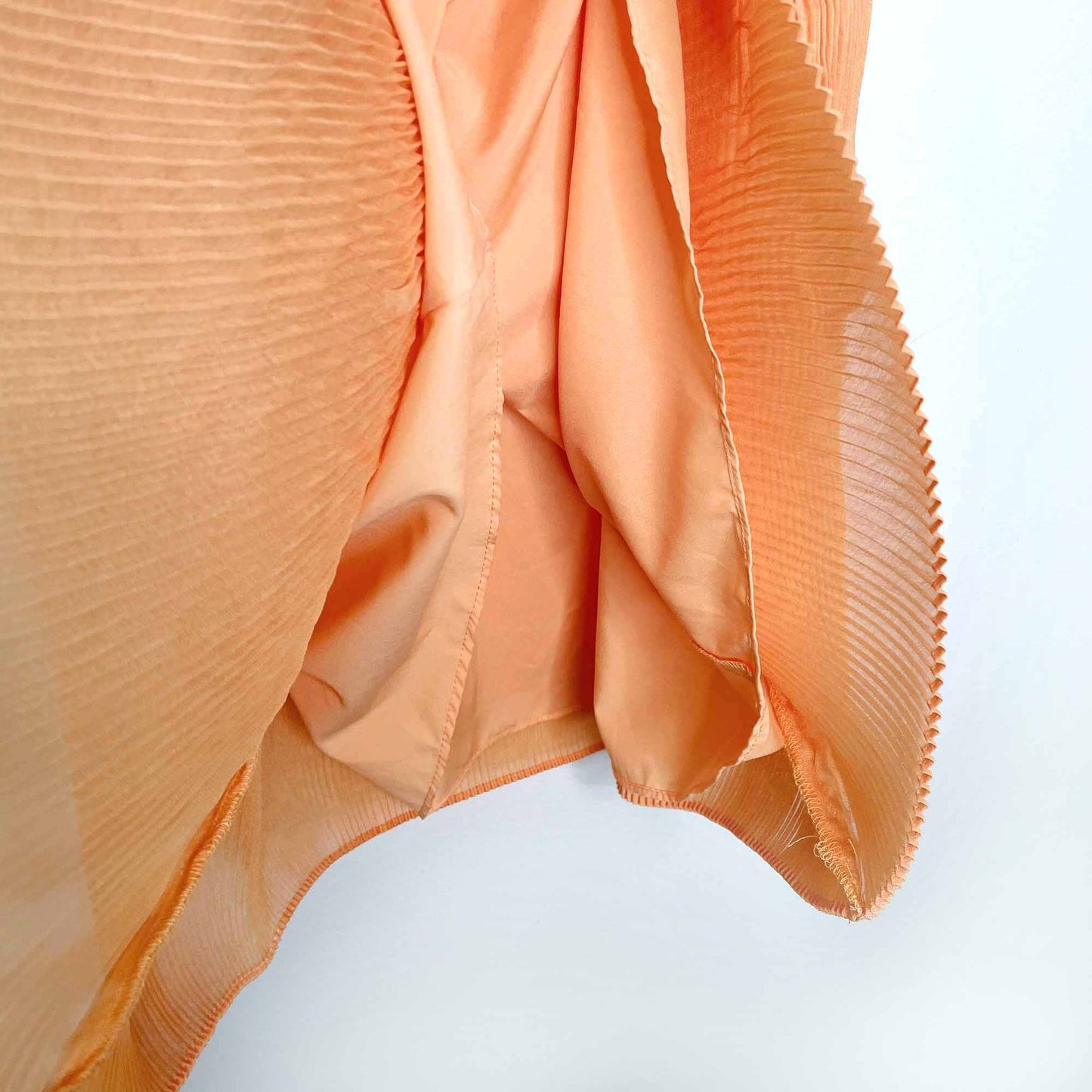 NWT Saylor Say-Luela tiered mini dress in mustard - size Small