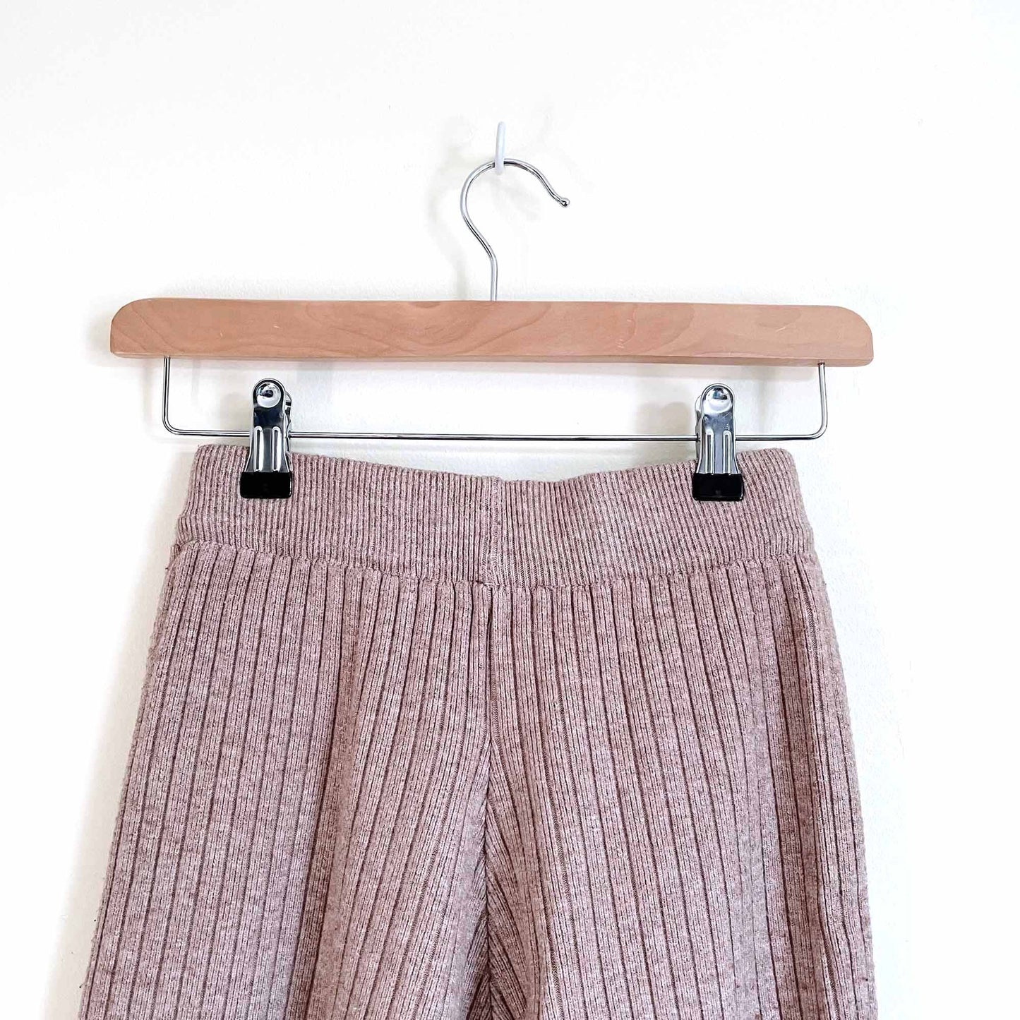 vintage ribbed knit tan lounge shorts - size small