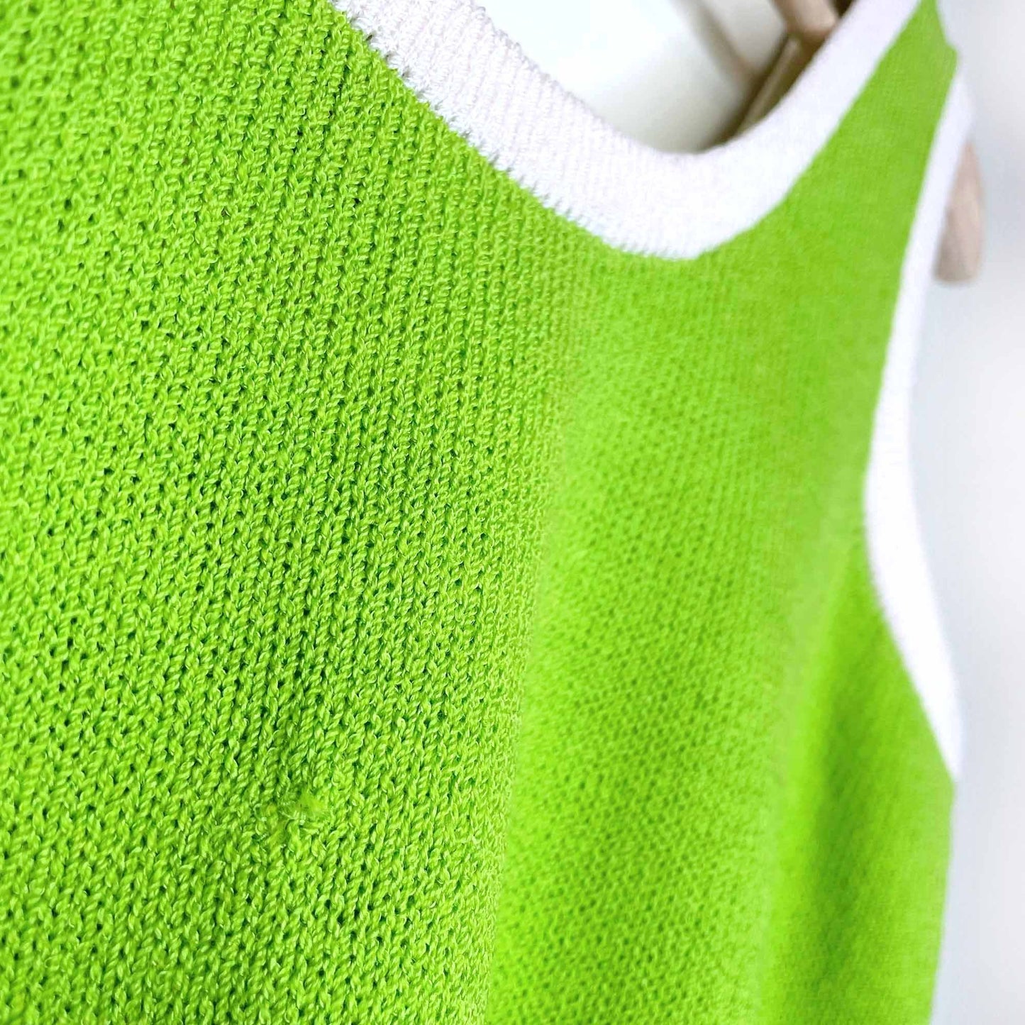 vintage st john 70's mod retro knit tank - size P