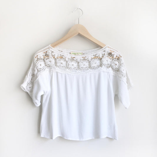 staring at stars crochet crop top - size small