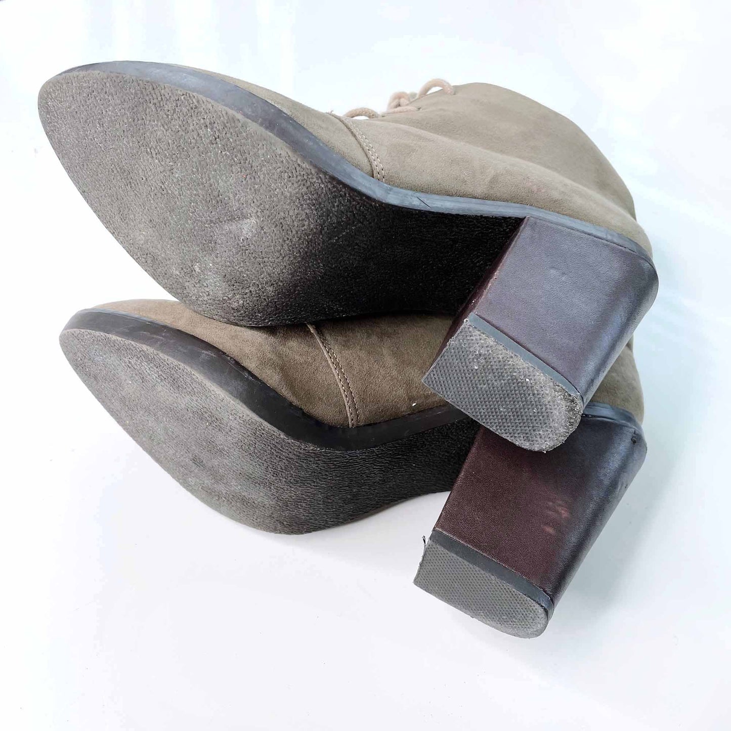 steve madden jaysoni vegan suede lace-up ankle boot - size 8