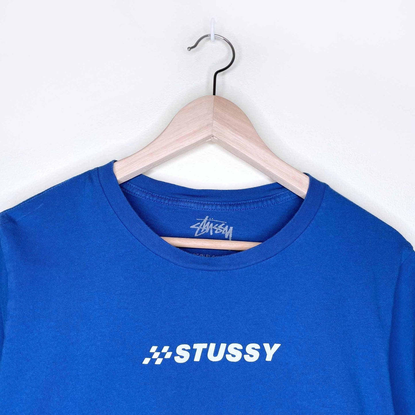 stussy cropped racing logo t-shirt - size large